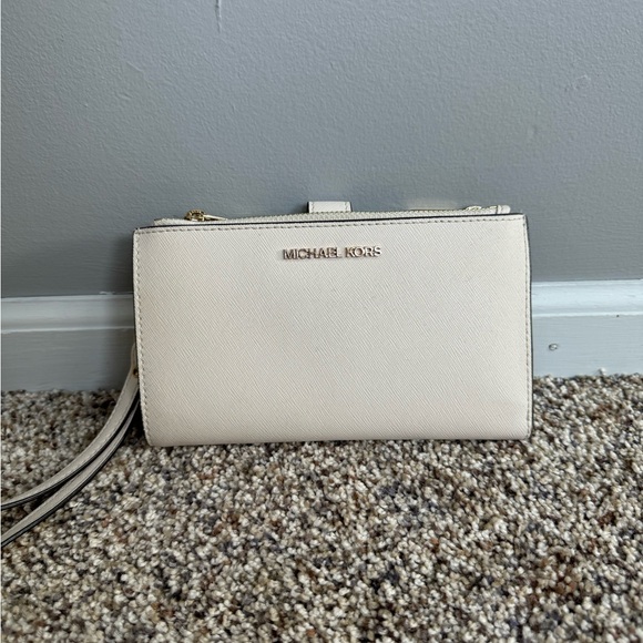 Michael Kors Handbags - Michael Kors Off White Tech Wallet